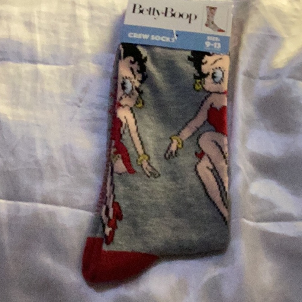 🖤NWT Betty Boop Crew Socks Size 9—13 So Fun To Wear 🖤